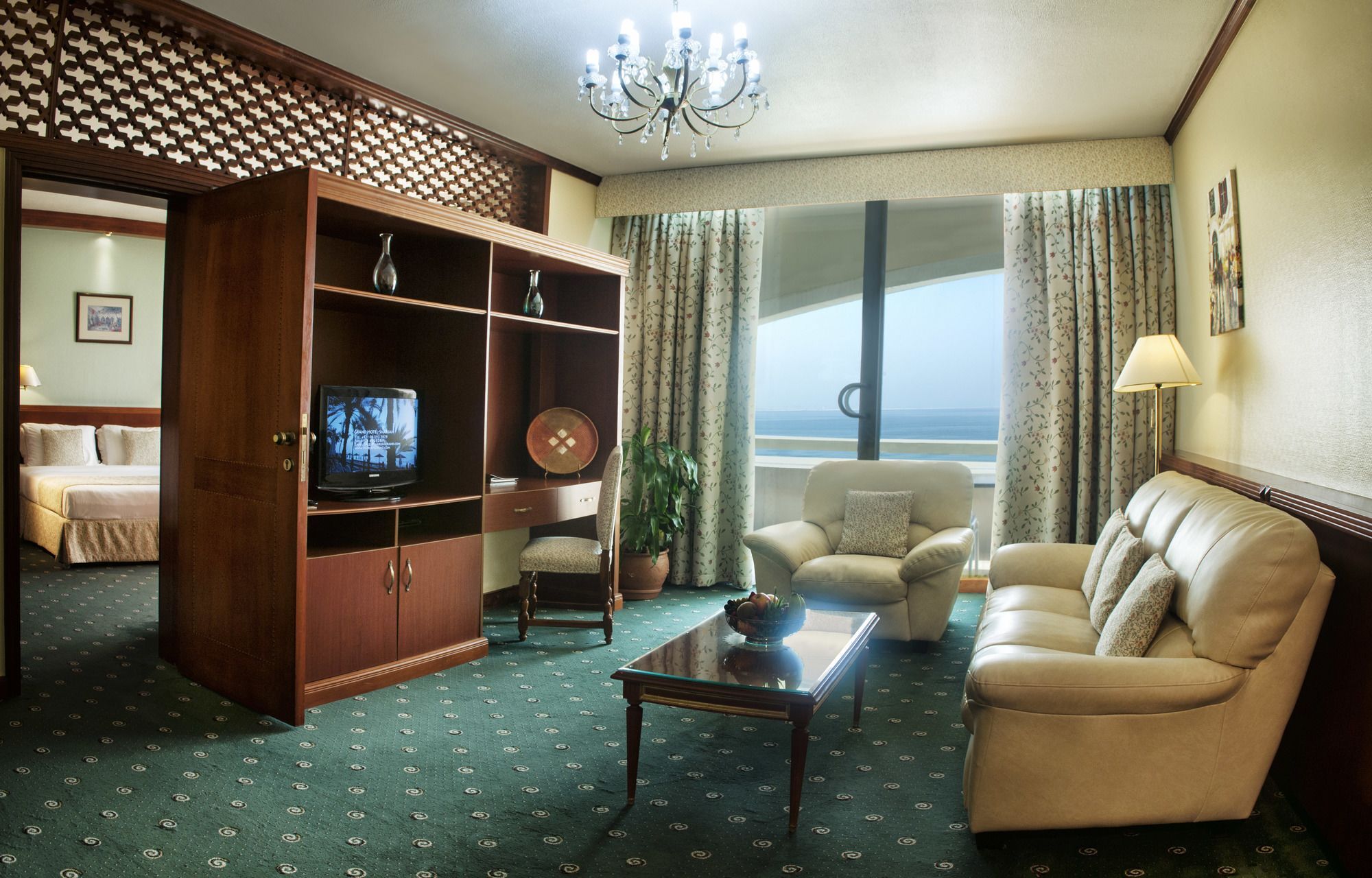 Occidental Grand