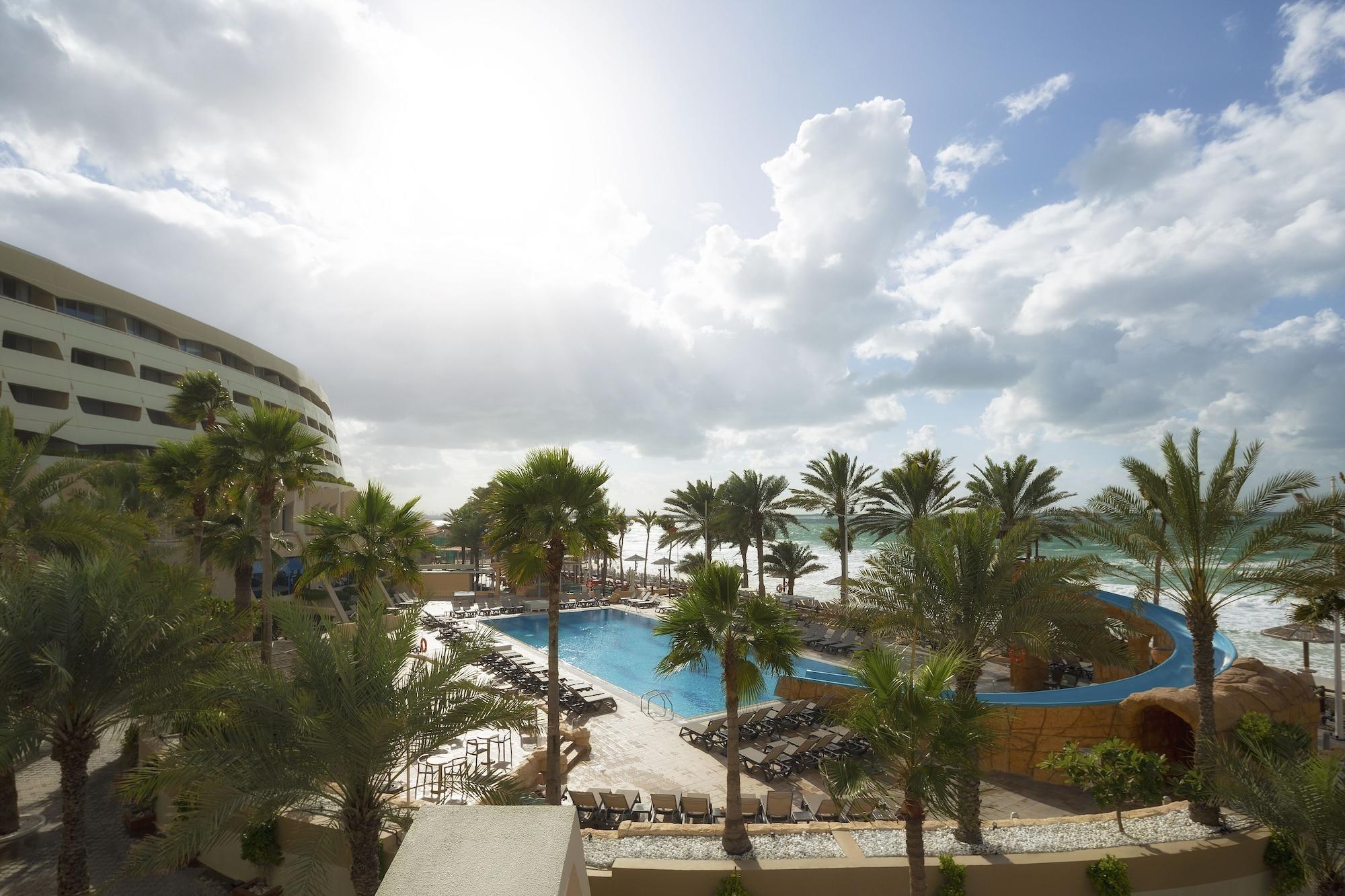 Occidental Grand 4* Sharjah