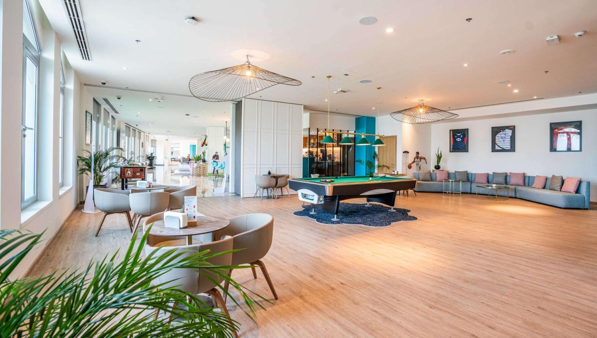 Occidental Grand 4*