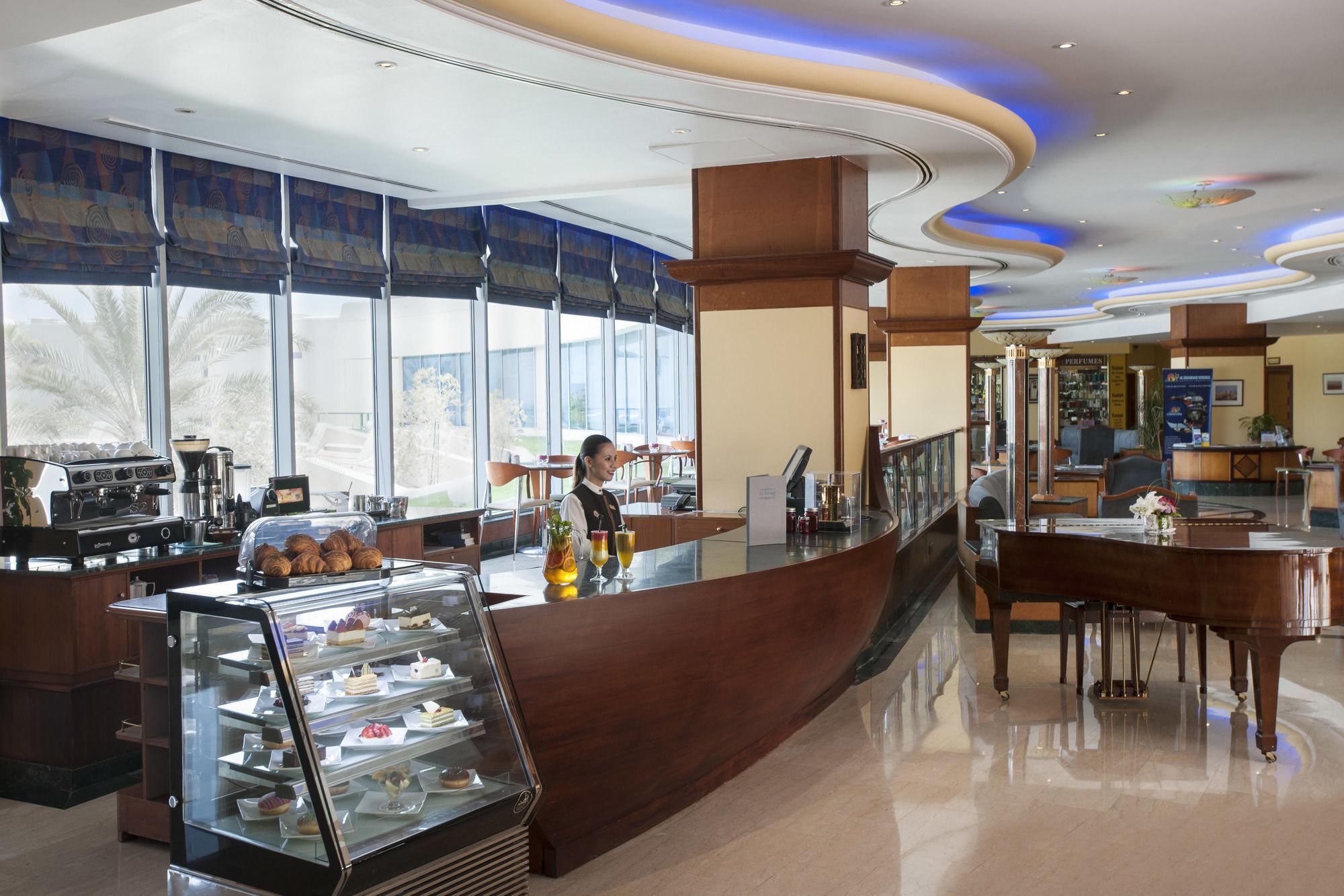 Готель Occidental Grand 4*